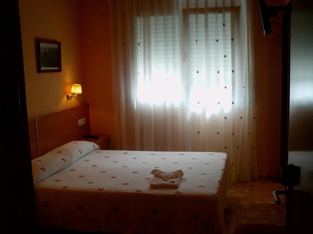 Hotel Mont-Roig Zimmer foto
